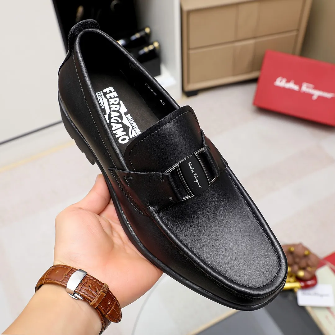 Men's shoes 💰440 🔥 Ferragamo's new men's casual slip-on shoes 🇨🇳 Official website original 1:1 mold, original quality 💯 fine workmanship, high-end luxury ☘ The upper is made of imported Italian first-layer cowhide 🌴 Luxurious water dyeing 🐂 Leather lining 🍓 Rubber wear-resistant and non-slip outsole, breathable and comfortable to wear 🍍 The first choice for high-grade men, black is optional! Code number 38-45……